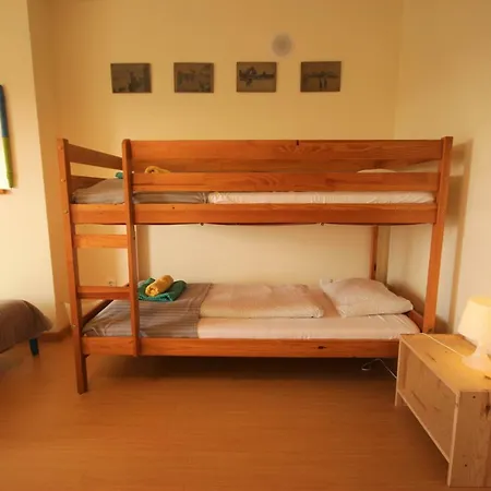 Surf House Bed and breakfast