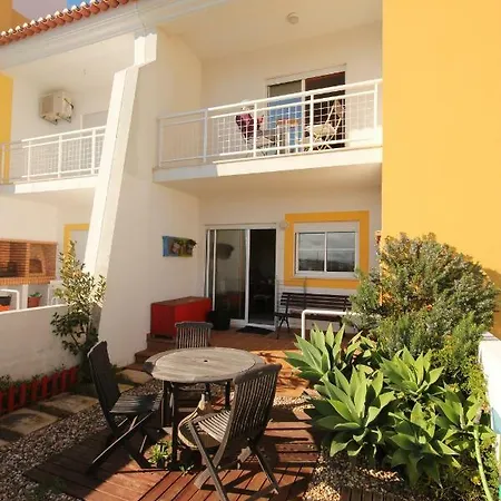 Couette-café Surf House *