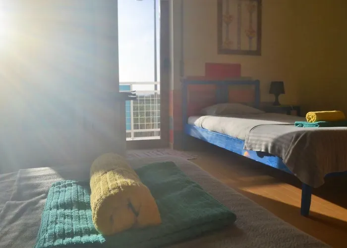 Surf House Bed & Breakfast