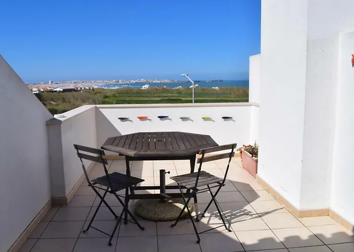 Bed & Breakfast Surf House Baleal