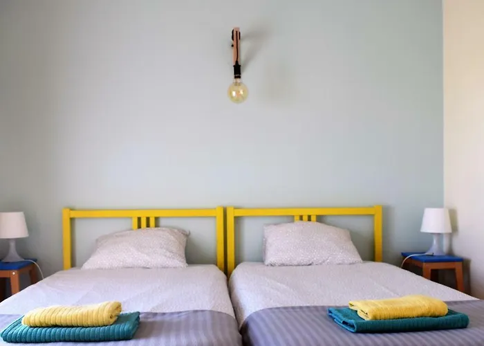 Surf House Bed & Breakfast